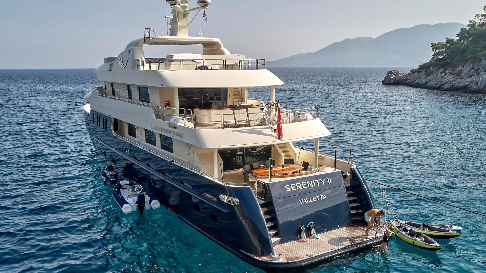 Яхта Serenity II