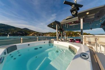 Navetta 37 (2019) - фото - 23