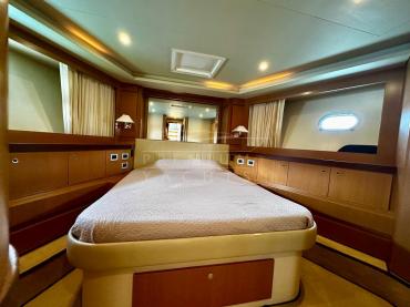 Ferretti 690 Altura (2006) - фото - 9