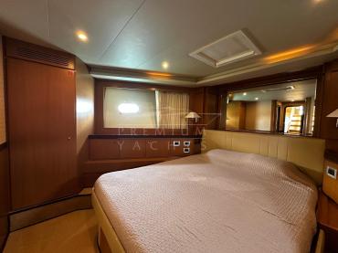 Ferretti 690 Altura (2006) - фото - 11