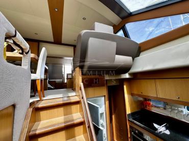 Ferretti 690 Altura (2006) - фото - 6