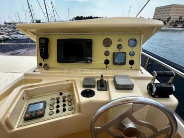 Ferretti 690 Altura (2006) - фото - 17