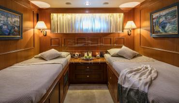 Tarquin Yacht Trader 85 - фото - 16